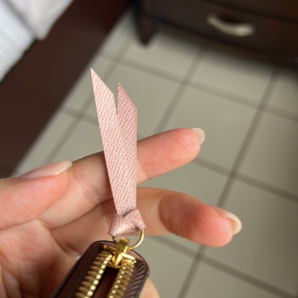 LV CLÉMENCE MONOGRAM WALLET - Picture 6 of 8